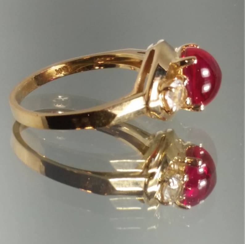 ***Never Worn*** 14K Solid Yellow Gold Retro Ruby /& Zircon Vintage Ring Vintage