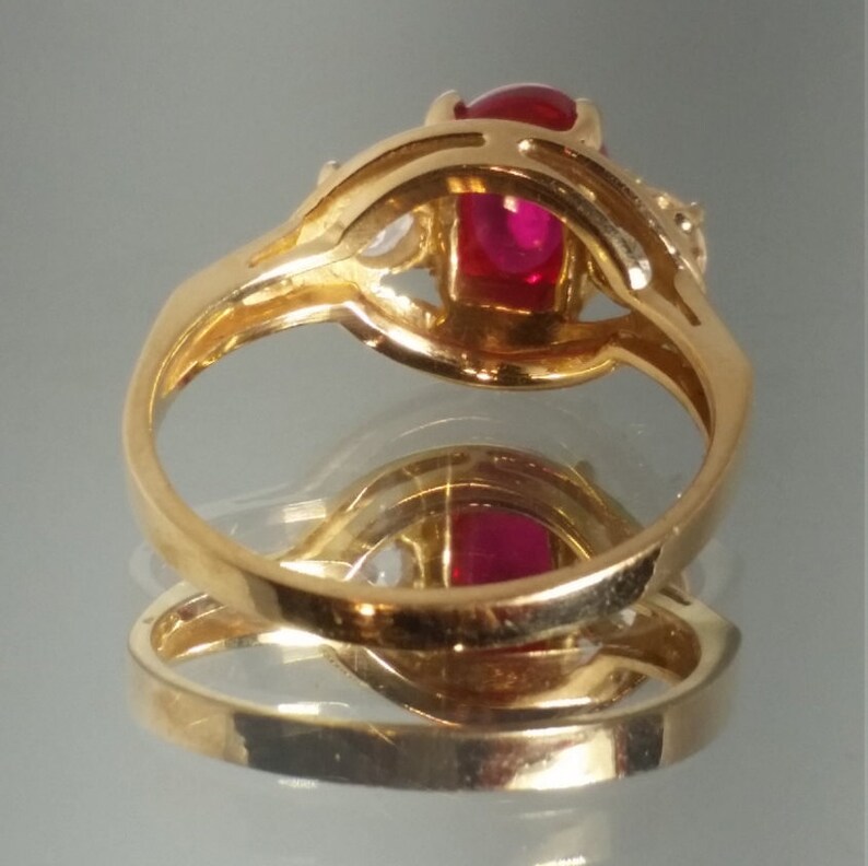 ***Never Worn*** 14K Solid Yellow Gold Retro Ruby /& Zircon Vintage Ring Vintage