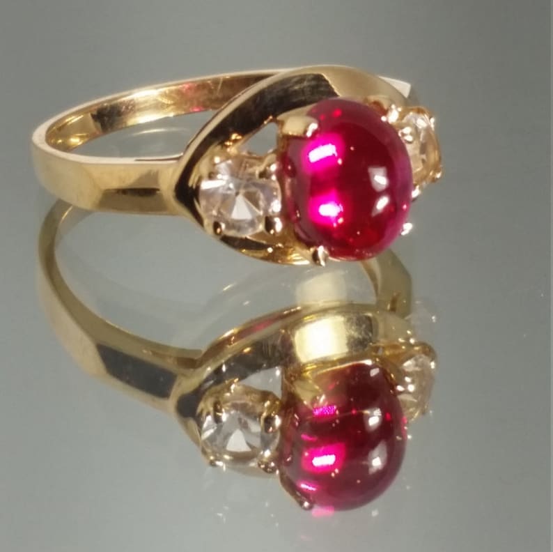 ***Never Worn*** 14K Solid Yellow Gold Retro Ruby /& Zircon Vintage Ring Vintage