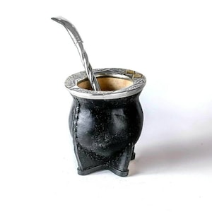Mate Gourd Camionero | Chiseled Black Camionero Mate | Black Alpaca Mate Gourd