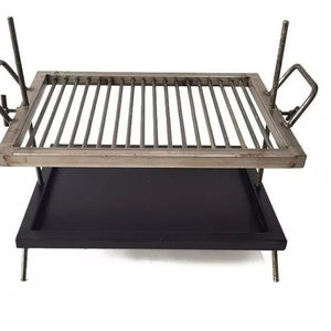 Parrilla Argentina: Parrilla de Hierro con Patas Ajustables