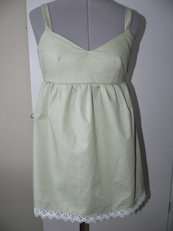 Items similar to Womens size 8 tunic top on Etsy