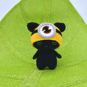 Crochet Black Cat Amigurumi Pattern, Crochet Halloween Black Cat in Minion Hat Pattern, Crochet Cat Pattern, Crochet Minion Hat