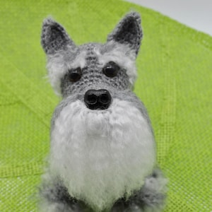 Schnauzer haakpatroon: Amigurumi hond (PDF-patroon)