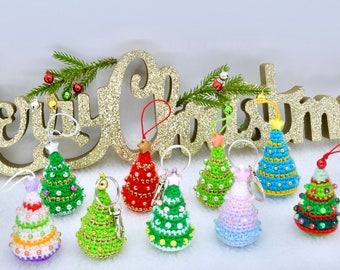 REAL Crochet Christmas Tree Keyring Pattern, Crochet Amigurumi Mini Christmas Tree Ornament Pattern, Christmas Tree Keychain Pattern