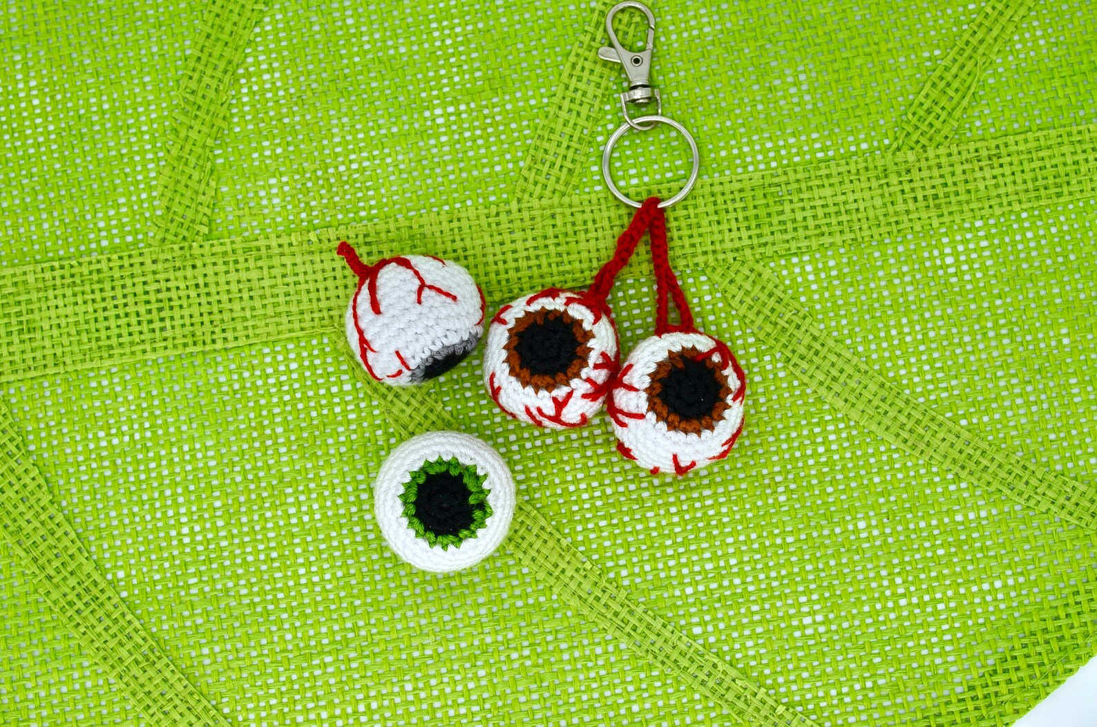 Crochet Eyeball PATTERN Amigurumi Crochet Eyeball Keychain - Etsy