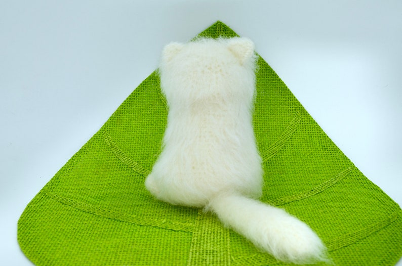 Crochet Cat Pattern, Crochet Persian Cat Pattern, Crochet Amigurumi White Cat image 8