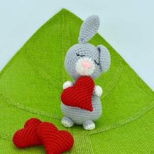 Easter Bunny Crochet Pattern, Amigurumi Bunny Pattern, Crochet Valentine&#39;s Bunny Toy Pattern, Crochet Heart Pattern