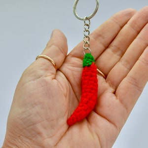 Crochet Chili Pepper Keychain, Chilli Pepper Charm,  Keyring for Beginners, Keyring Crochet Pattern, Basic Crochet Pattern, Crochet Food.