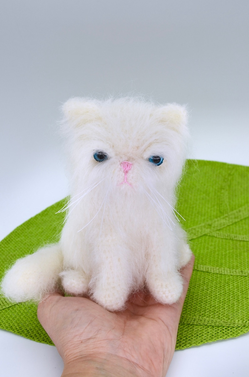 Crochet Cat Pattern, Crochet Persian Cat Pattern, Crochet Amigurumi White Cat image 4
