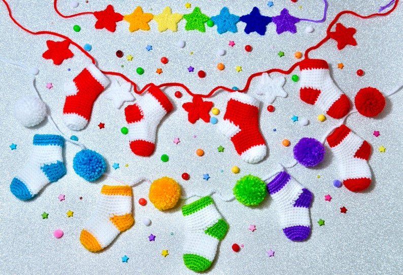 Crochet Socks and Stars Garland Pattern, Christmas Decor Bunting, Wall Hanging Pattern, Christmas Garland, Crochet Stockings and Stars image 1