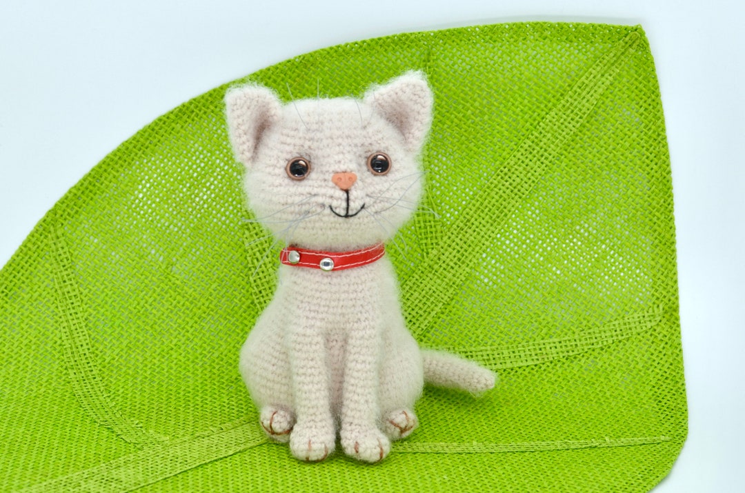 Crochet Cat Pattern, Cat Amigurumi Pattern, Crochet Cream Cat Pattern