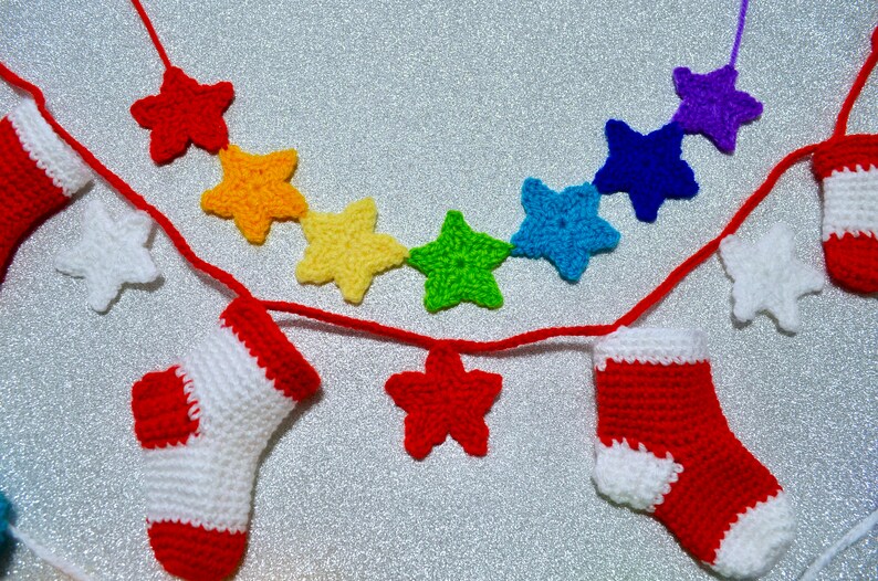 Crochet Socks and Stars Garland Pattern, Christmas Decor Bunting, Wall Hanging Pattern, Christmas Garland, Crochet Stockings and Stars image 2