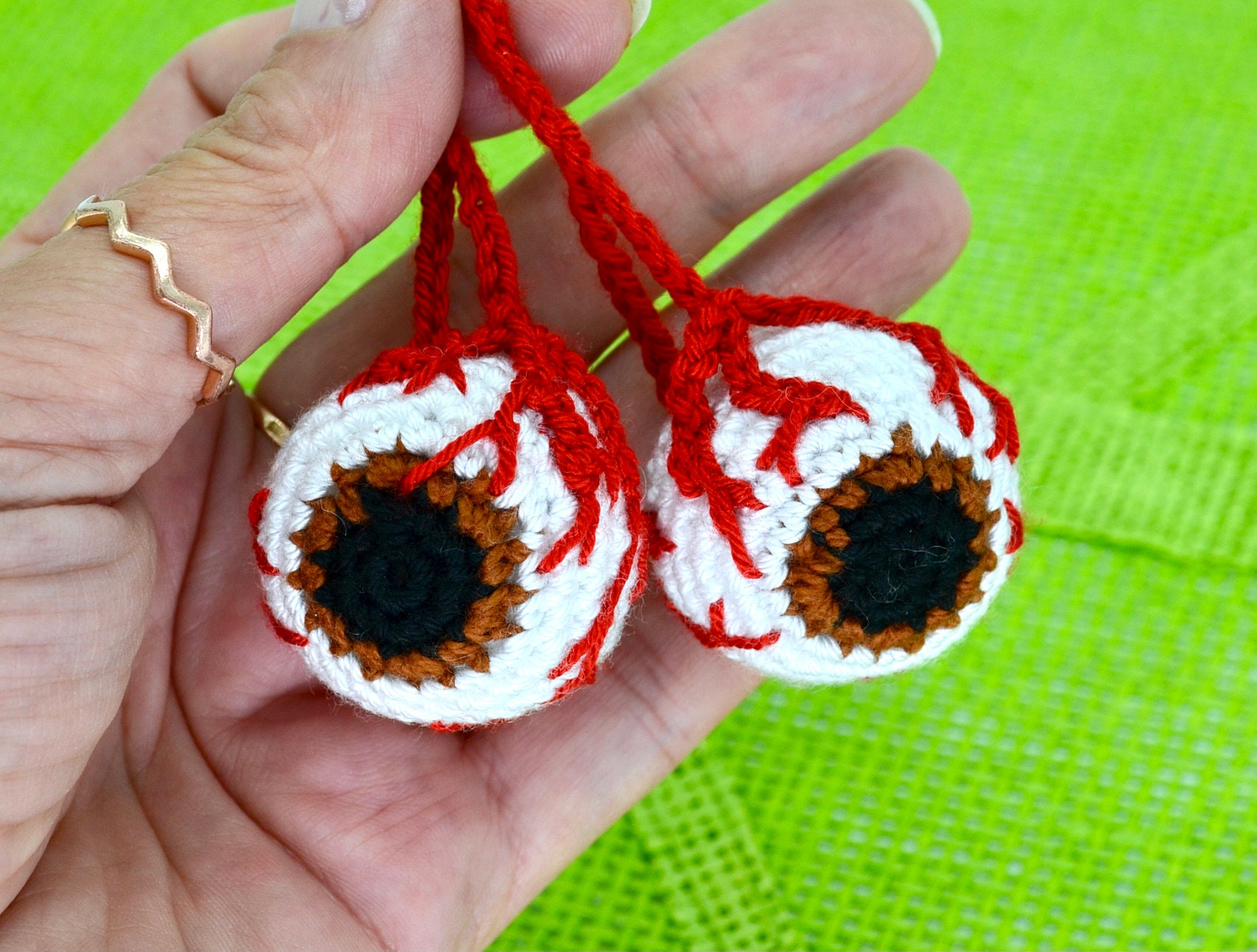 Crochet Eyeball PATTERN, Amigurumi Crochet Eyeball Keychain PATTERN ...