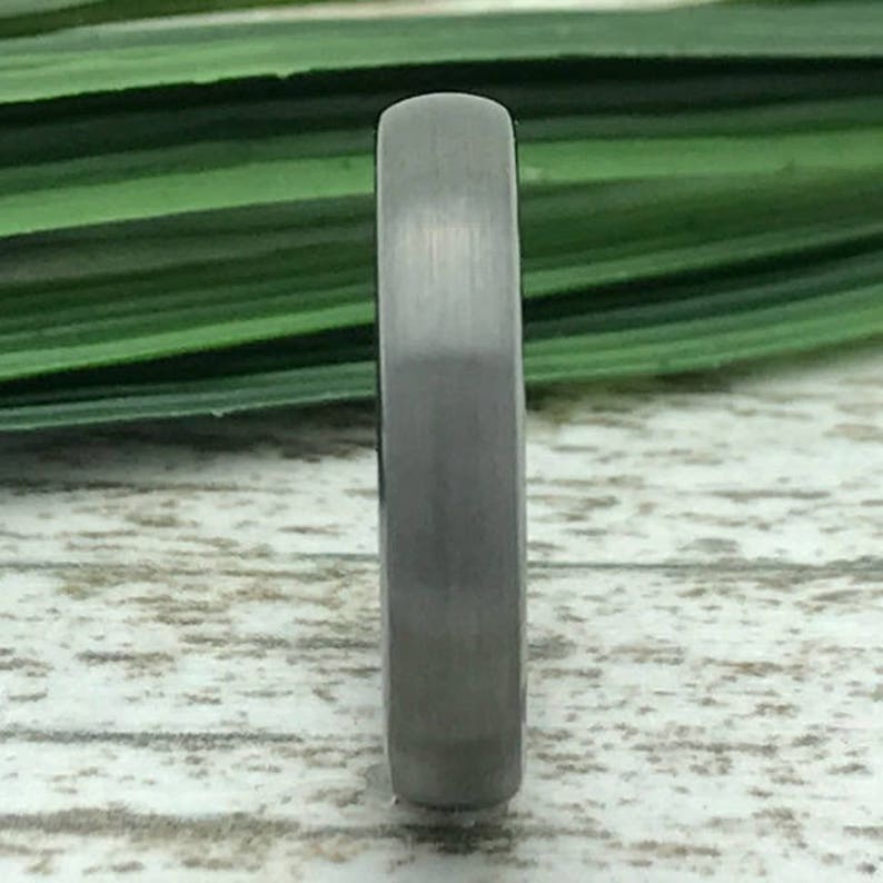 Personalized Custom Engrave Tungsten Ring FREE ENGRAVING Men/'s Tungsten Wedding Ring 4mm Tunsgten Wedding Ring Comfort Fit