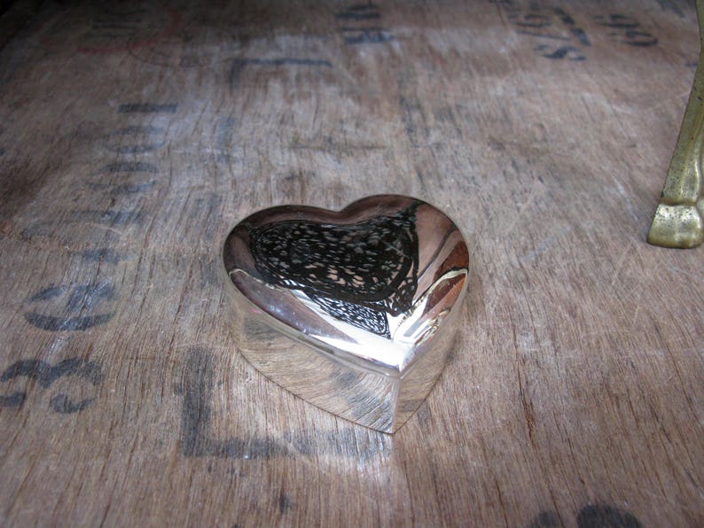 Vintage Jewelry Box Heart Trinket Box Vintage Trinket Box Silver Trinket Box Velvet Heart Box Silver Heart Box Silver Jewelry Box