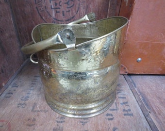 Brass Coal Scuttle, Brass Coal Bucket, Vintage Coal Scuttle, Fireside Companion, Hammered Brass, Firewood Bucket, Indoor Planter, Fireplace