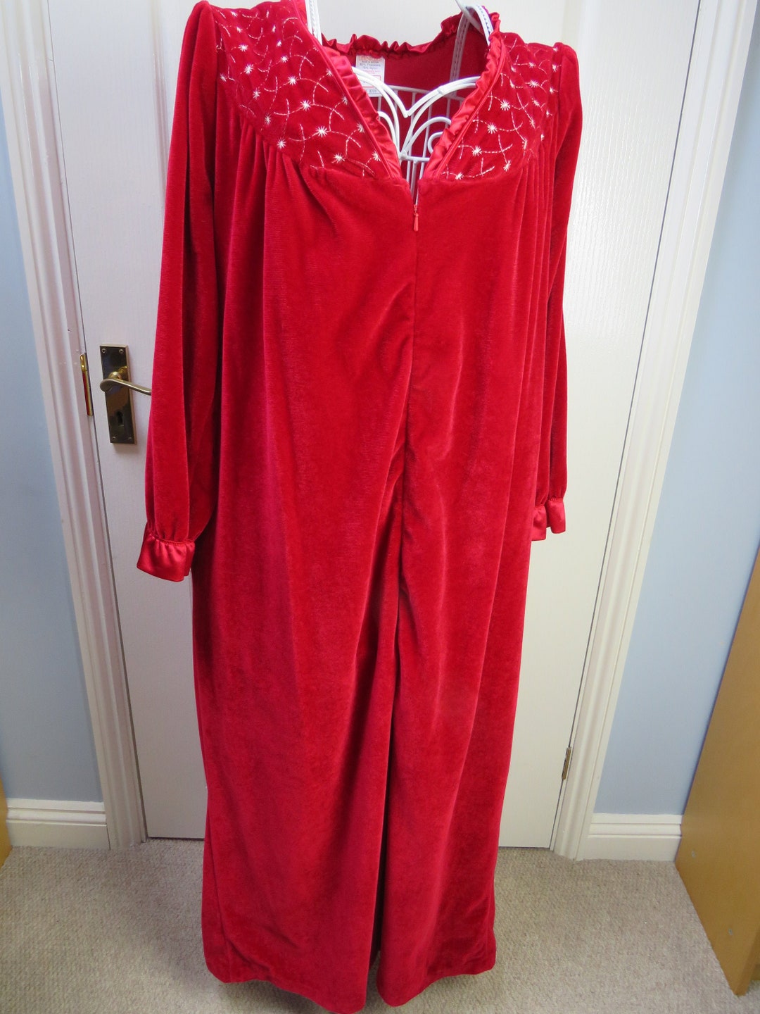 Red Housecoat, Vintage Dressing Gown, Velour Housecoat, Red Housecoat