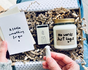 No Words Just Hugs Candle, Keepsake and Gift Note Set | Bereavement, Sympathy, Thinking of You