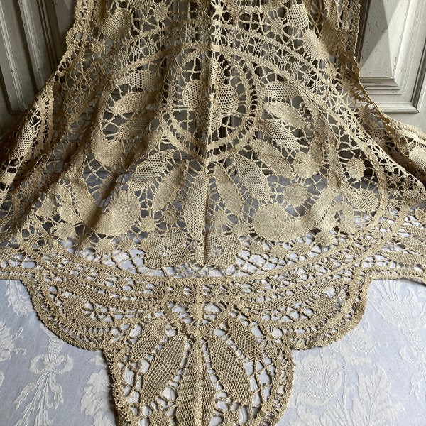 Antique French doily, natural linen curtain insert, hand made panel table linen lace centrepiece 1930's vintage celebration table lace (E)