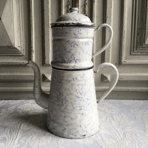 French enamel coffee pot superb marbled white blue and red vintage 1930&#39;s enamel jug cafétiere enamelware kitchenalia, antique country decor