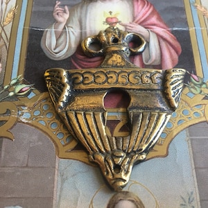 French brass ormolu escutcheon keyhole basket roses furniture decoration, decorative piece ornate Art Deco shield 1920&#39;s deco, divine unique