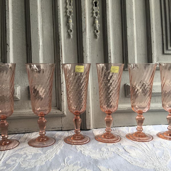 6 Pink Rosaline French vintage CHAMPAGNE flutes, blush ware depression 6 glasses Arcoroc Celebration, bubbles fizz swirl Luminarc 1960's
