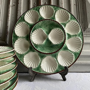 LONGCHAMP Oyster platter, French vintage green and white Seafood shell serving dish vintage 1970&#39;s, authentic antique country chic (B)