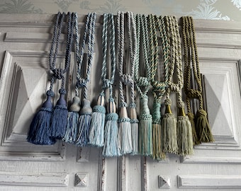 Une seule attache de rideau vintage, CHOOSE bleu/crème/vert attache de rideau, authentique passementerie d'occasion française, pompons