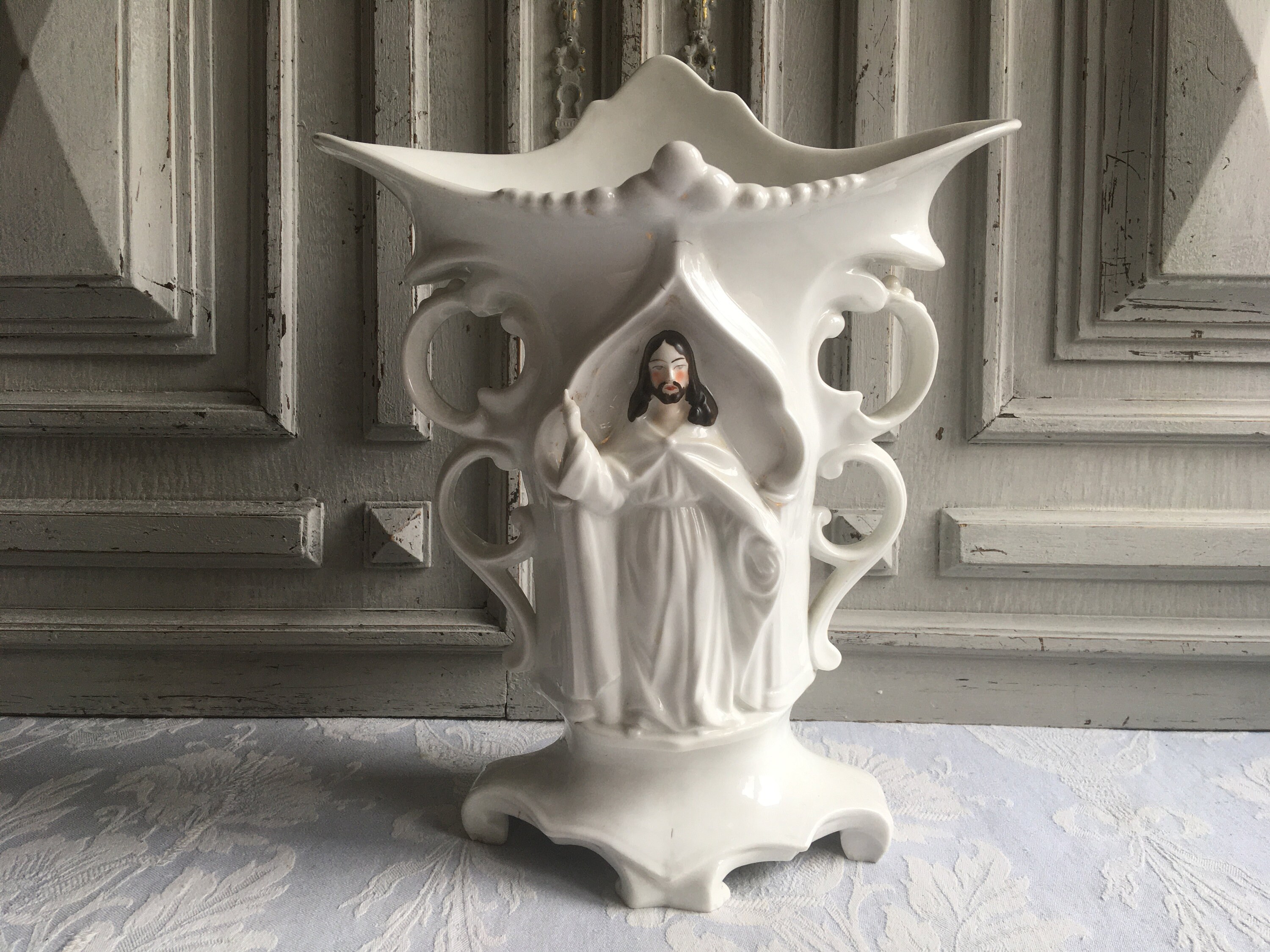 Vase d'autel Antique Français Church, Pour Fleurs de Mariage, Grande Exposition d'église en Porcelai