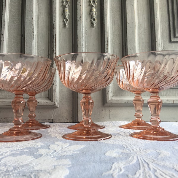 Pink blush depression glass, coupe champagne cocktail glasses, 6 French vintage, Arcoroc glassware, "Rosaline", salmon pink Luminarc