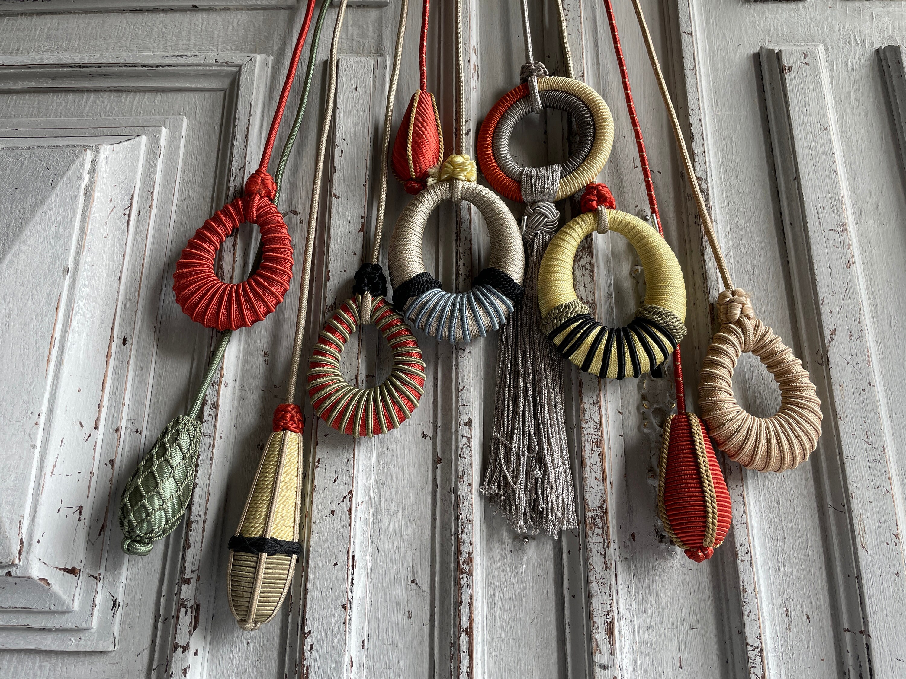 Français Vintage Light Pull, Single Blind Cord, Key Tassel Paris 1950's, Français Retro Cord Hanging