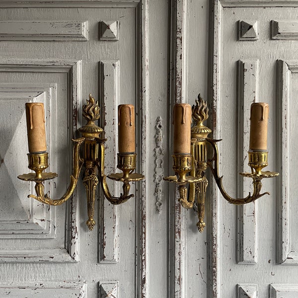 2 Antique brass wall sconce, Empire French Napoleon brass crystal chandelier wall sconces, ornate wall lights, 2 armed candle authentic item