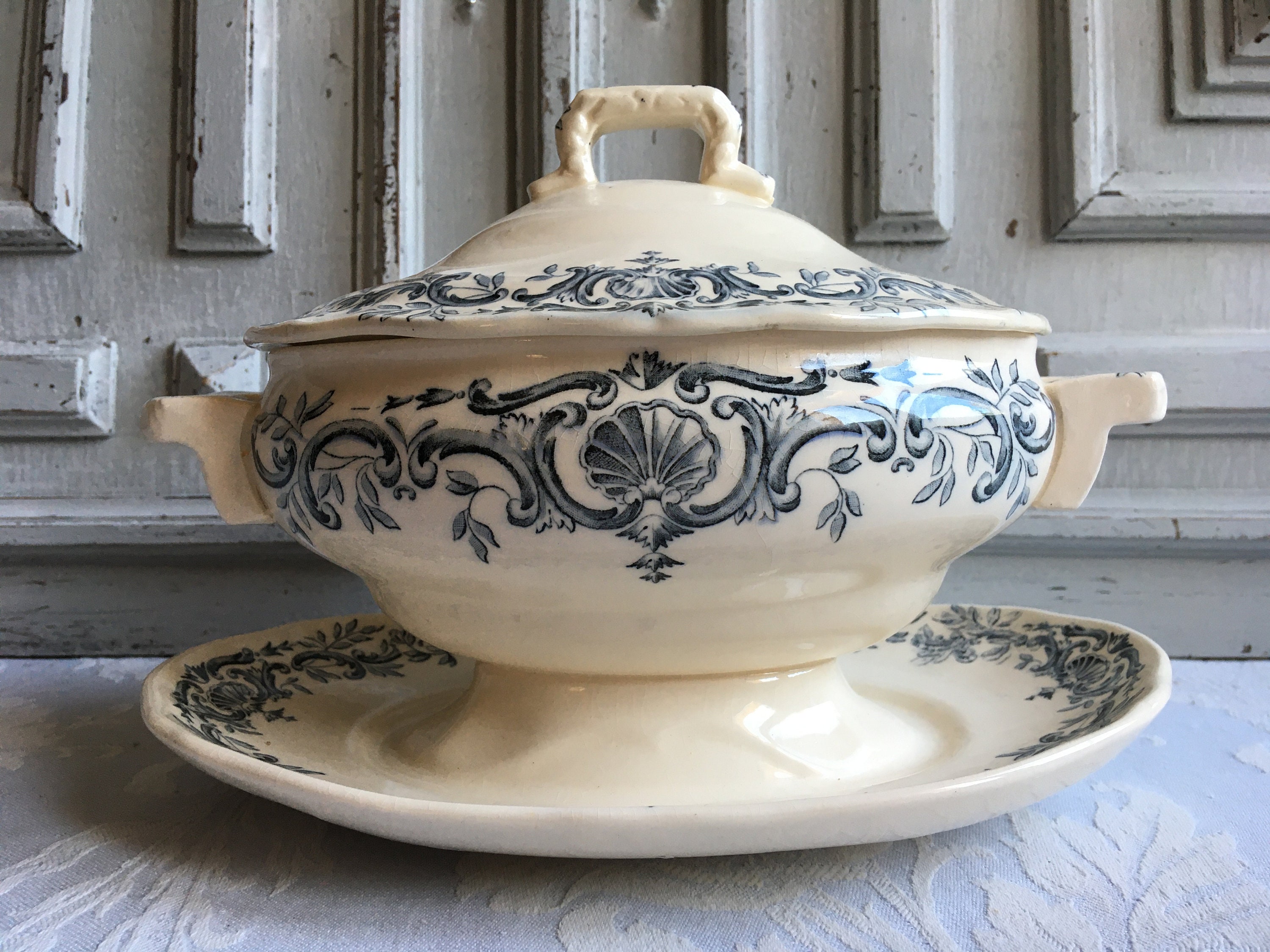 Français Plat de Sauce Antique, Bateau à Couvercle, Pierre Fer Bleue, Sauce, Plat Couvercle et Souco