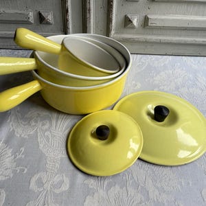 French vintage cast iron saucepan Le Creuset lemon yellow Mid Century lidded skillet enamel retro  1950&#39;s cookware classic design small pan