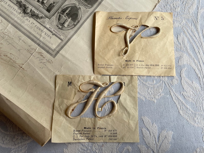 VARIOUS H OR V vintage French unused haberdashery initial wedding sheet Plumetis Express trousseau cream cotton Antique monogram letter