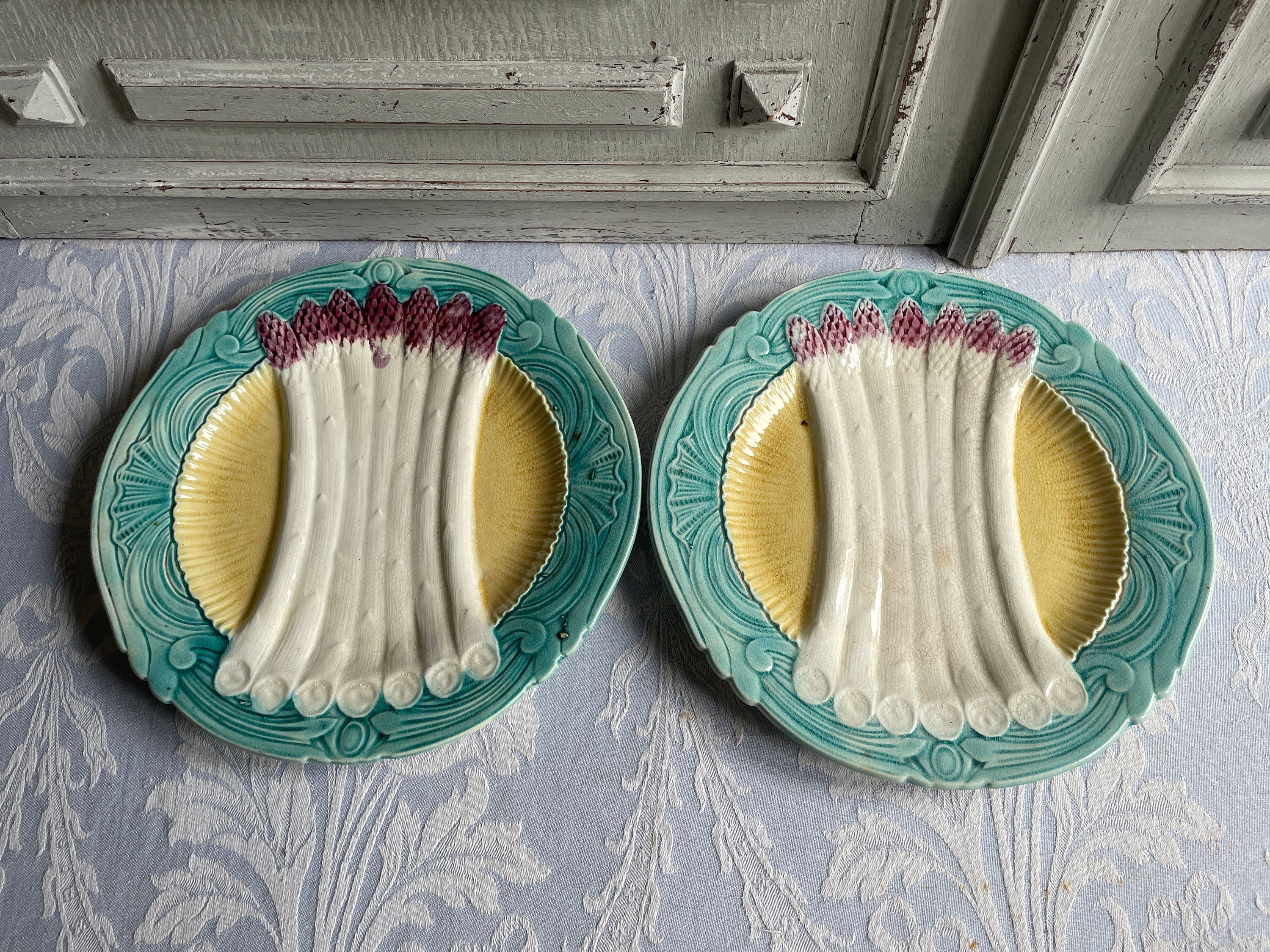 Assiette d'asperges/Artichauts, Une Seule Plaque de Majolique Antique Français Barbotine Turquoise, 