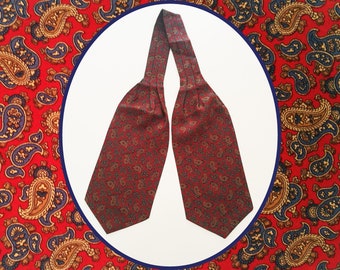 Ascot cravat made in England. Pure silk. Paisley motif on a red background. silk menswear. Mens scarf. English day tie. Mens retro necktie.