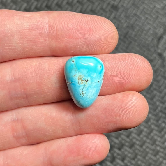 Natural Lone Mountain Turquoise Cabochon! Sky Blue to Lavender