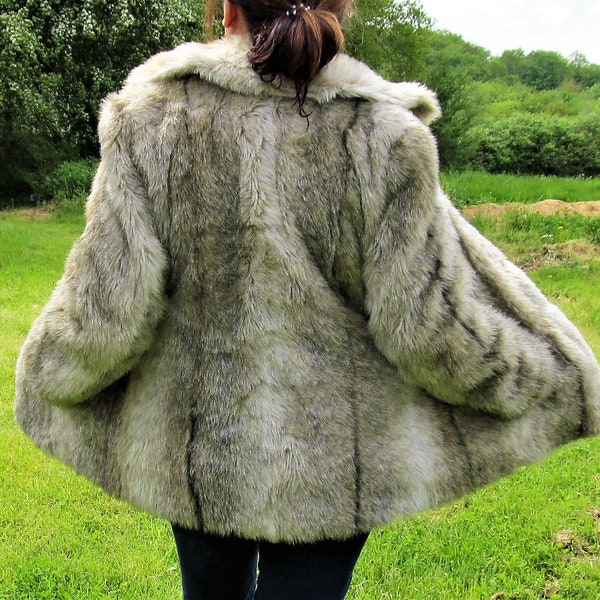 Manteau En Fourrure Véritable Française - Taille M Couleur Camel - Occasion Très Bon état - Vintage