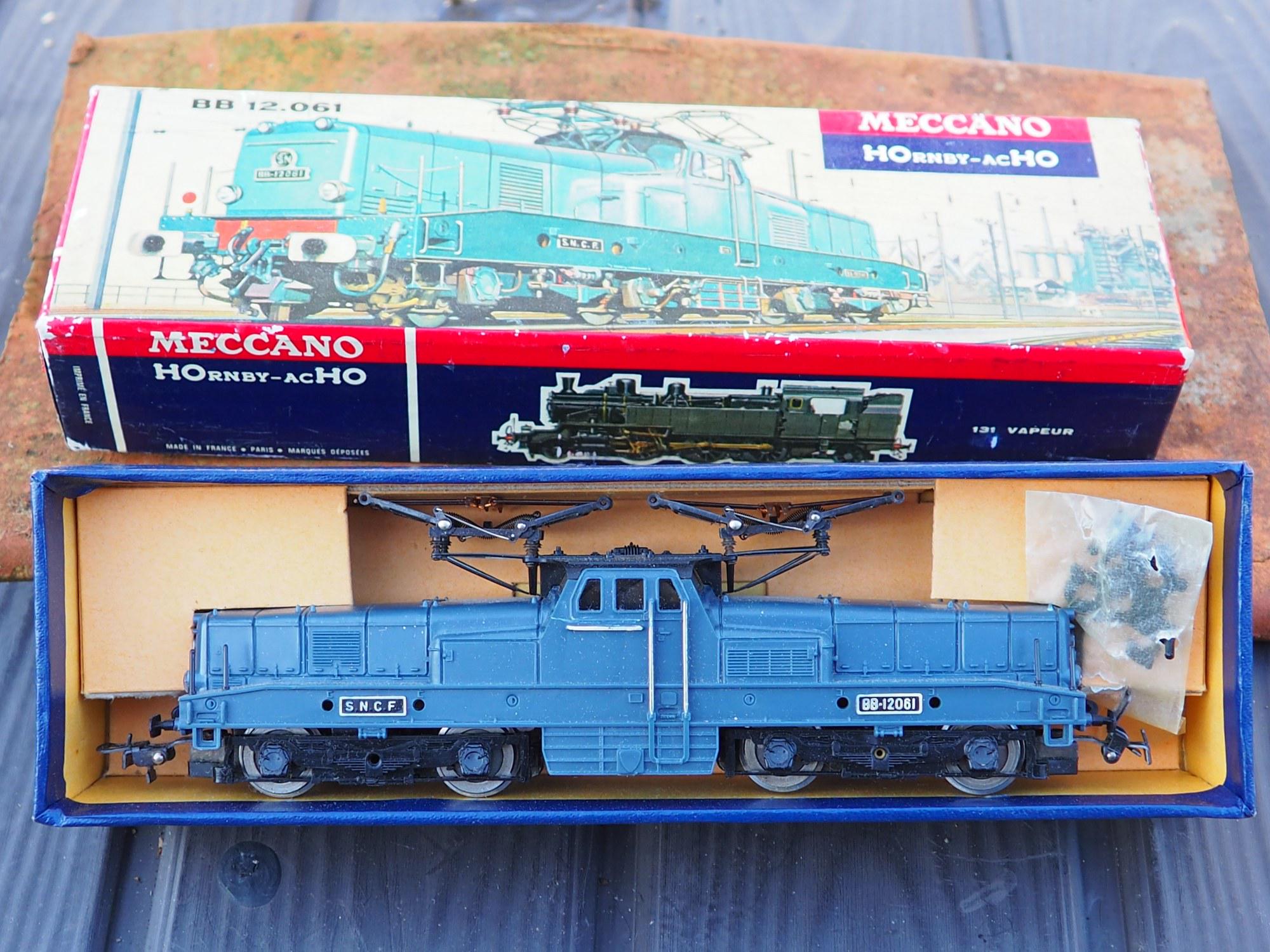 MECCANO HORNBY-ACHO, Lot de 2 Locomotives SNCF modèles C6100 - Lot 80