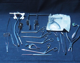 Set di strumenti chirurgici medici vintage in acciaio inossidabile - Collezione da 20 pezzi