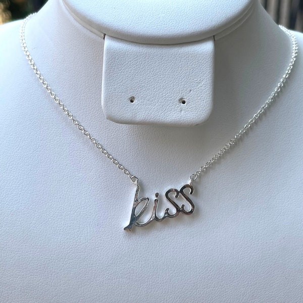 Kiss Necklace, Sterling Silver Pendant Necklace, Valentine's Day Gift, Layering Necklace, Dainty Necklace, Love Necklace for Girlfriend