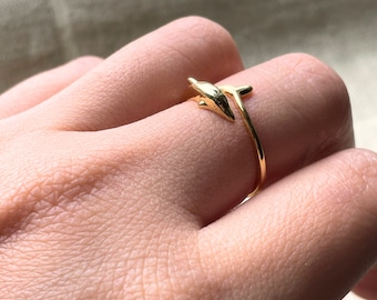 Gold Dolphin Ring, Dolphin Ring Sterling Silver, Animal Jewelry Ring, Minimalist Ring, Dainty Ring, Gift for Best Friend, Christmas Gift for