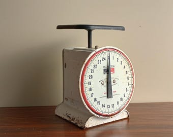 Hanson Kitchen Utility Scale 25 lb limit Model 2000 Rusty Worn White Black Red Farmhouse Country Vintage Decor