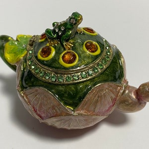 Pudełko w stylu Faberge Kryształy Swarovskiego Pudełko na biżuterię w kształcie czajnika Kryształy Swarovskiego 2,5 cala (6 cm)