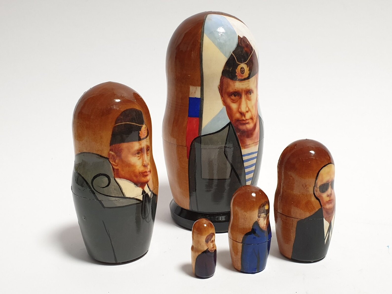 putin matryoshka