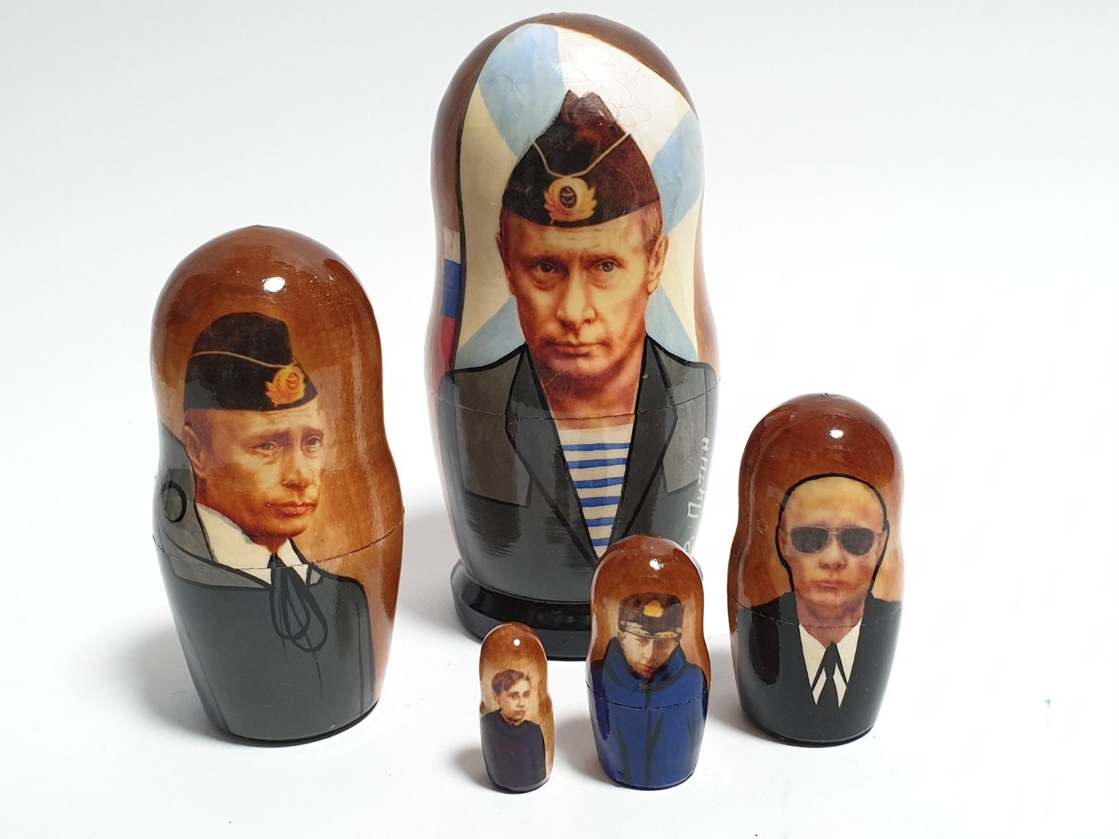 putin matryoshka