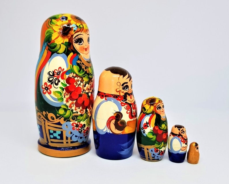 Nesting Dolls Ukrainian Family Matryoshka 5 Pcs Height 16 Etsy