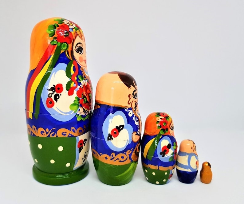 Nesting Dolls Ukrainian Family Matryoshka 5 Pcs Height 16 Etsy